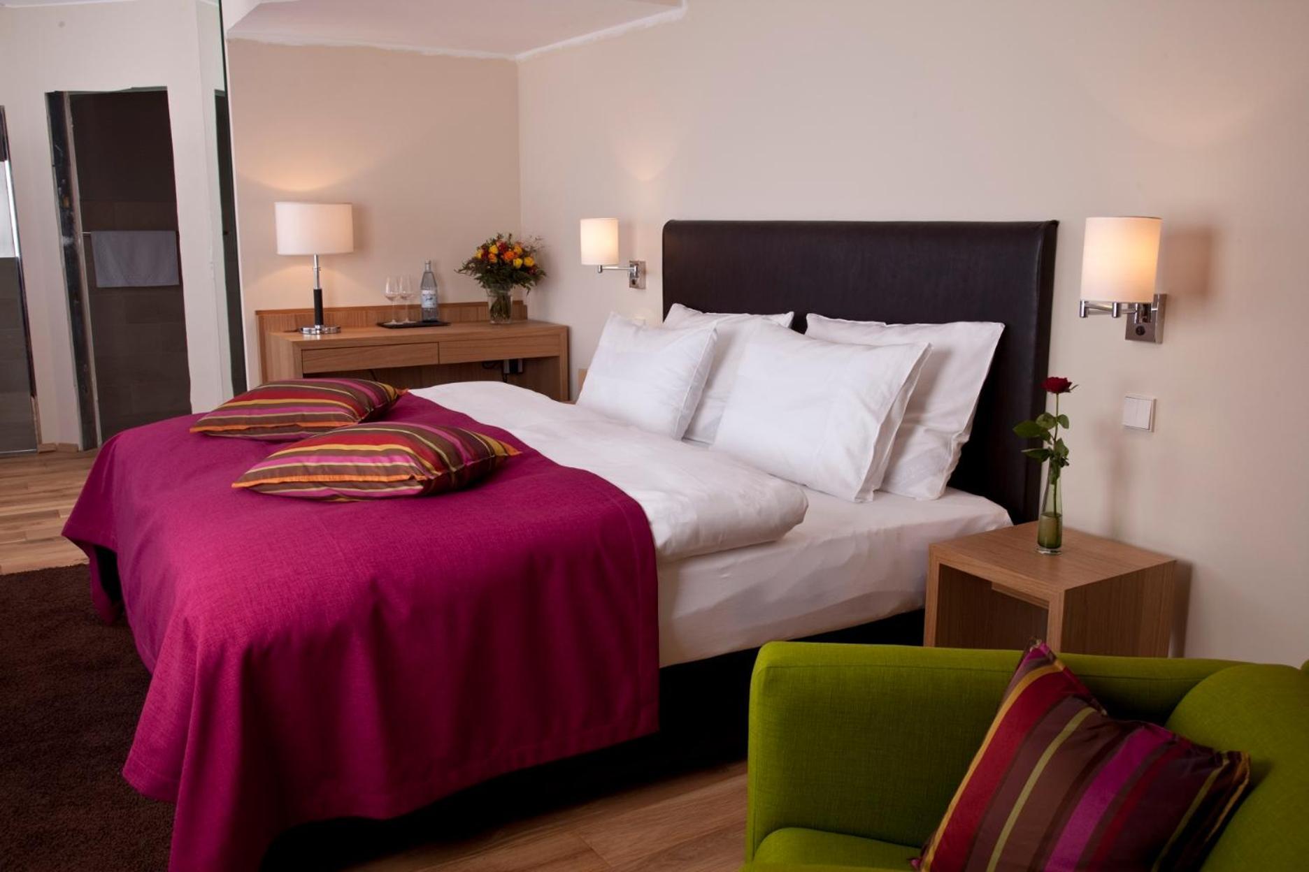 Hotel Palatina "Hotel-Restaurant" Neustadt an der Weinstraße エクステリア 写真