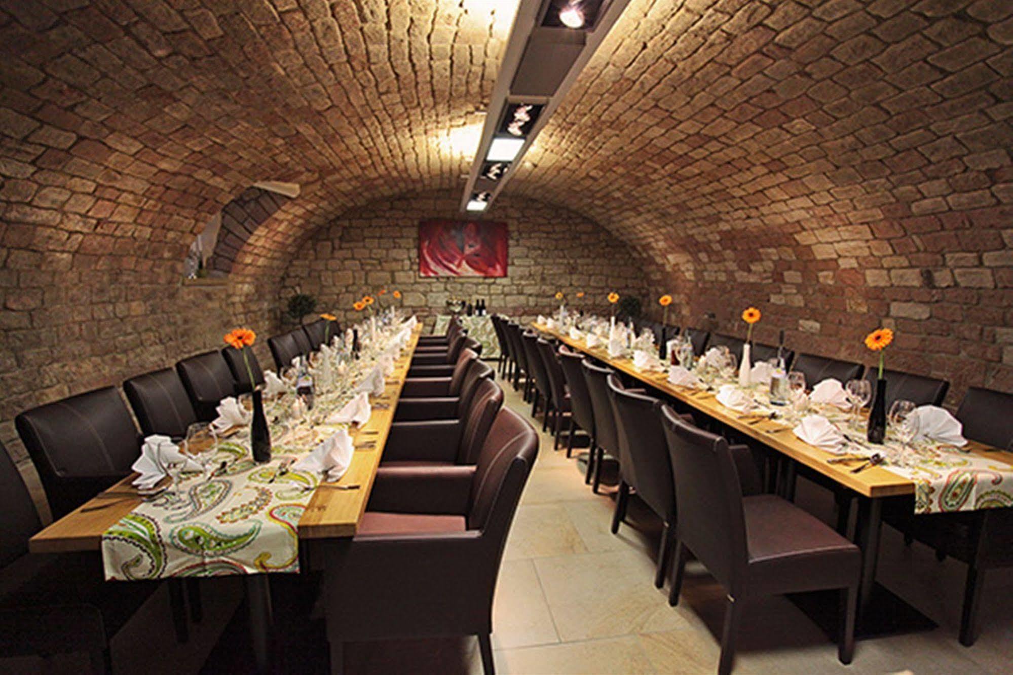 Hotel Palatina "Hotel-Restaurant" Neustadt an der Weinstraße エクステリア 写真