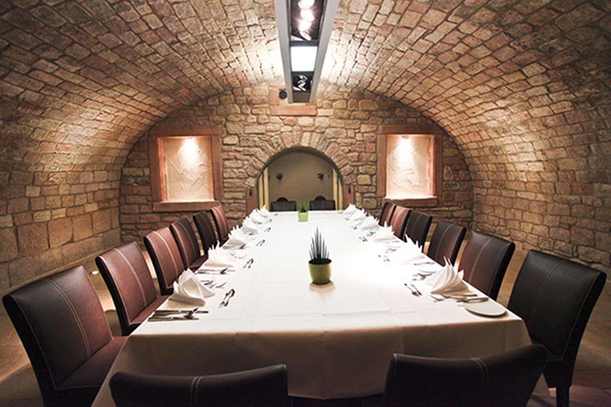 Hotel Palatina "Hotel-Restaurant" Neustadt an der Weinstraße エクステリア 写真